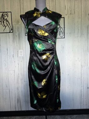 Le Château Floral Satin Sheath Dress | Made in Canada | Size Medium Holiday